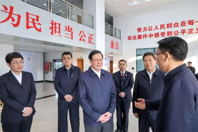 Ӧ�µ����ռ������������Ķ�ʮ������ȫ�ᾫ�񲢵���